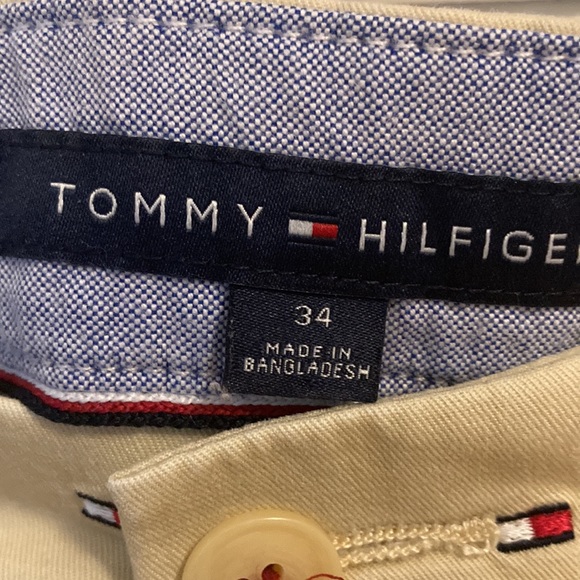 Mens Tommy Hilfiger shorts - Picture 3 of 3